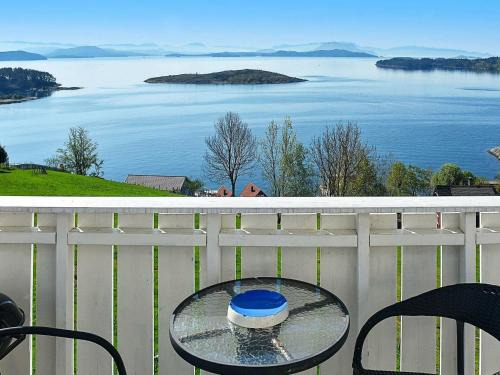 Tysnes Apartment | 6 person holiday home in Onarheim
