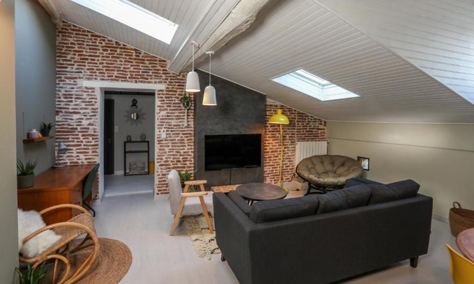 Saint - Aubin - Dupuy Apartment | 6 Rue d'Aubuisson