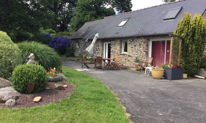 Kergloff Cottage | 60 m2 gîte in central Brittany 3 keys/3*.