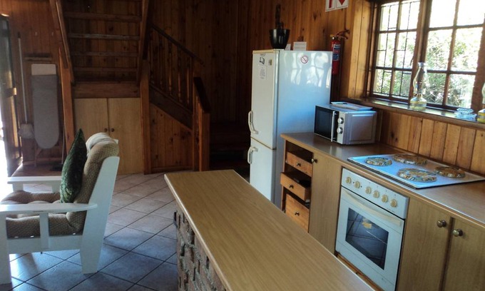 Myoli Beach Cabin | 60 m² Lodge ∙ 2 bedrooms ∙ 4 guests
