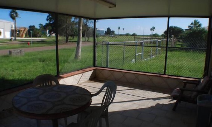 Port Mansfield Condo | 601 Baffin - Cozy little cottage! Screened in front porch.