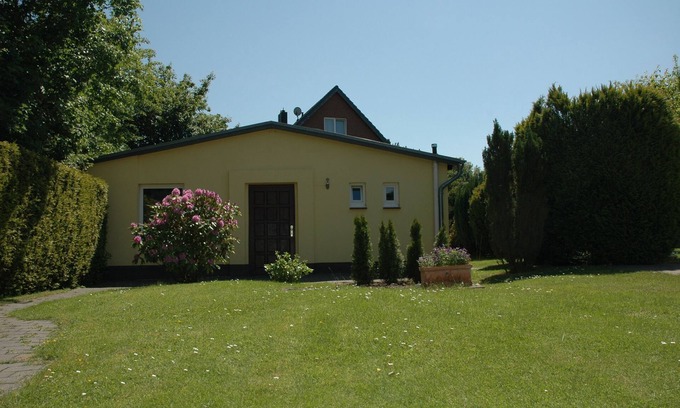 Datum House | 60m² vacation home on the outskirts of Hamburg, in a quiet location, for 3people