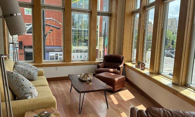 Downtown Minneapolis Apartment | 66 m² Apartment ∙ 2 bedrooms ∙ 4 guests