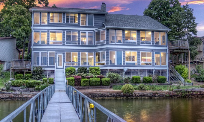 Roach House | 6600 sf, Beds for 33, Hot Tub, Theatre, Game Rm , Entertainers Dock, Great Views