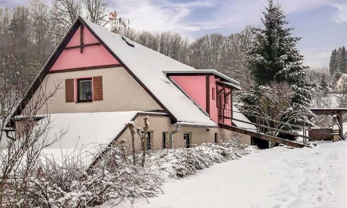 Starkov House | 69 m² House ∙ 1 bedroom ∙ 6 guests