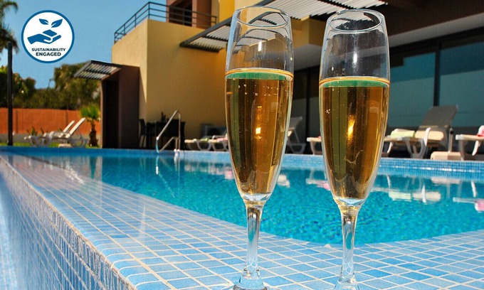 Armacao de Pera Villa | 6BR w/Heatable Pool, Jacuzzi & Games Room