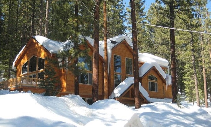 Pioneer Trail House | 7 Bdrm Estate/Home theater/Indoor Pool/WIFI/Pool tbl/Easter & April Specialn