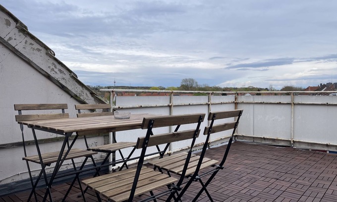 Osnabrueck Apartment | 7-bed Apartment for fitters I home2share