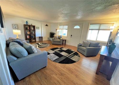 White City House | 7-Bedroom Home with Views of the Rocky Mountains