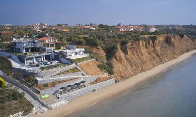 Nea Propontida Villa | 7 Bedroom Private Beach Villa by Delfus