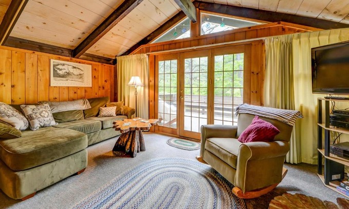 North Conway House | 7 Merrimeeting Chalet