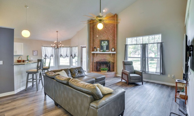 Port Orange House | 7 Mi to Beach: Pet-Friendly Home in Port Orange!