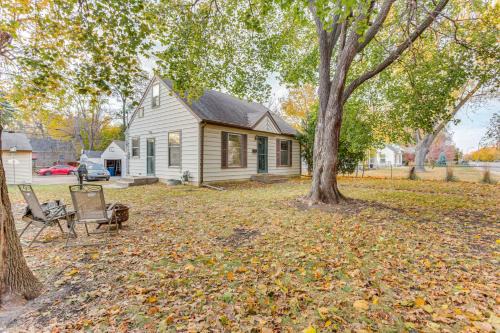 Richfield House | 7 Mi to Downtown Minneapolis Home with Fire Pit!