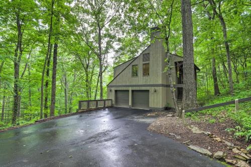 Asheville House | 7 Mi to Dtwn Asheville Carriage House with Deck