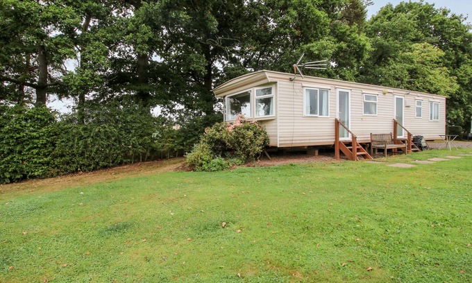 Much Wenlock Cottage | 7 OLD ORCHARD, family friendly, with a garden in Much Wenlock