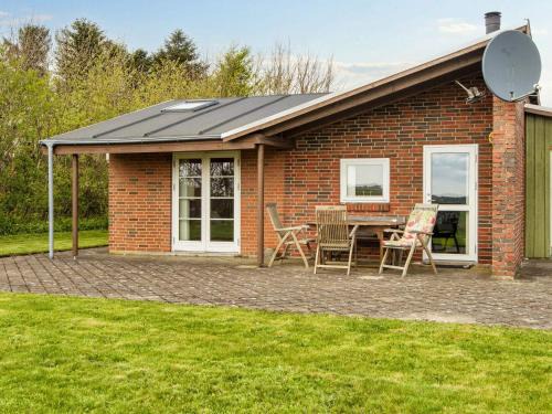Remmer Strand House | 7 person holiday home in Struer-By Traum