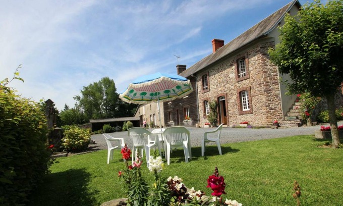 Cerisy-la-Salle Cottage | 70 m² Cabin ∙ 3 bedrooms ∙ 5 guests