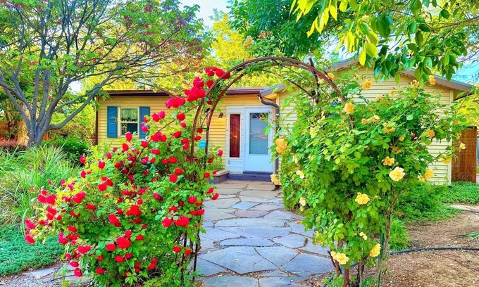Moab Cottage | 72 m² Cabin ∙ 2 bedrooms ∙ 4 guests