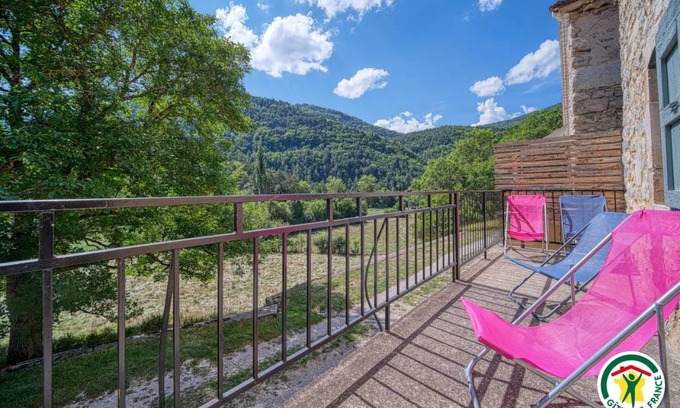 Boulc House | 72 m² Gîte ∙ 2 bedrooms ∙ 6 guests