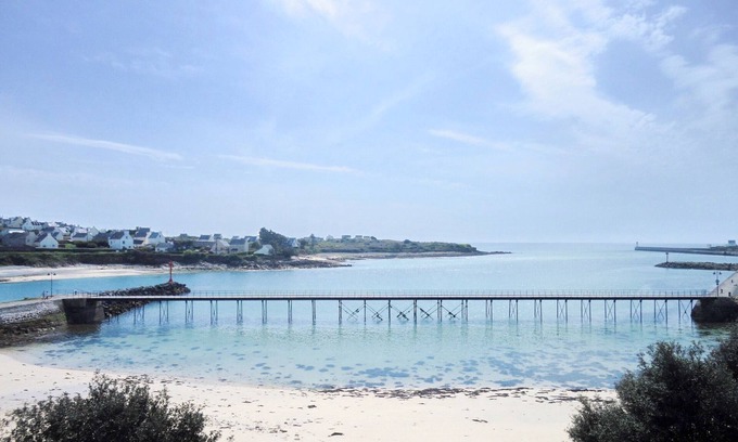Audierne Apartment | 722-Duplex, large terrace, sea view, 100m from the beach