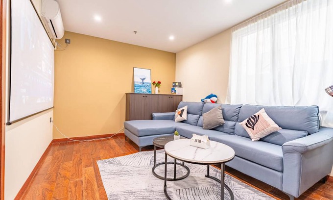 Pudong Apartment | 76 m² Apartment ∙ 2 bedrooms ∙ 5 guests