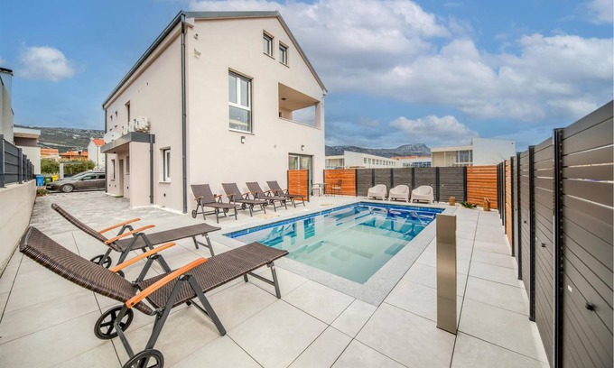 Kastel Novi Apartment | 76 m² Apartment ∙ 2 bedrooms ∙ 5 guests