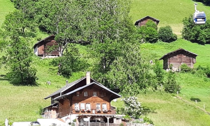 Lenk Apartment | 79 m² Apartment ∙ 5 guests