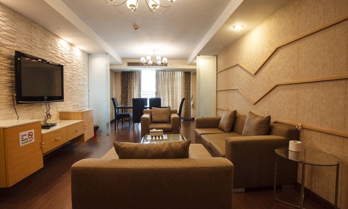 Khlong Toei Nuea Apartment | 7D - 3 Bedroom Downtown Apartment with shared Pool