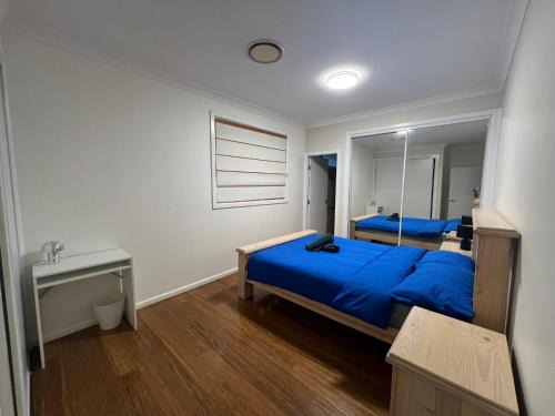 Beecroft House | 8 Blue Room