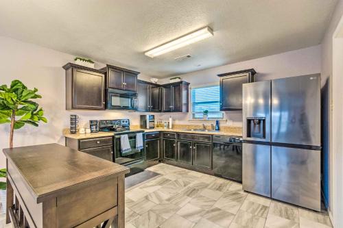 Little Rock House | 8 Mi to Downtown Little Rock Home with Fenced Yard
