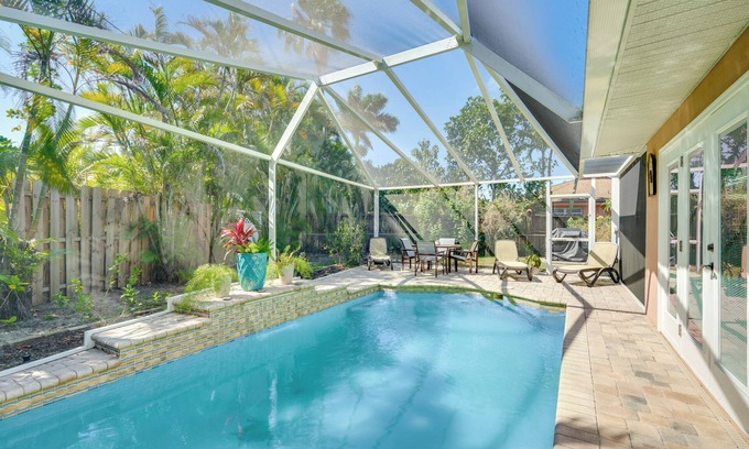 Town and River House | 8 Mi to Fort Myers Beach: Poolside Paradise!
