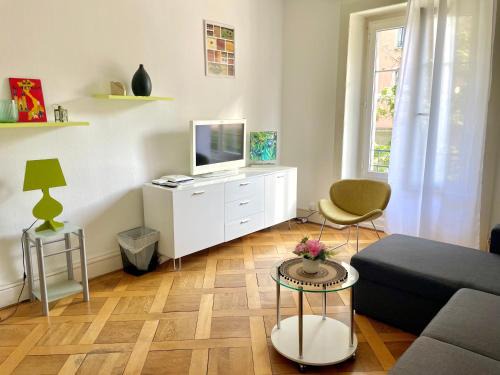 Lausanne Apartment | 8 minutes walking from Lausanne Train station