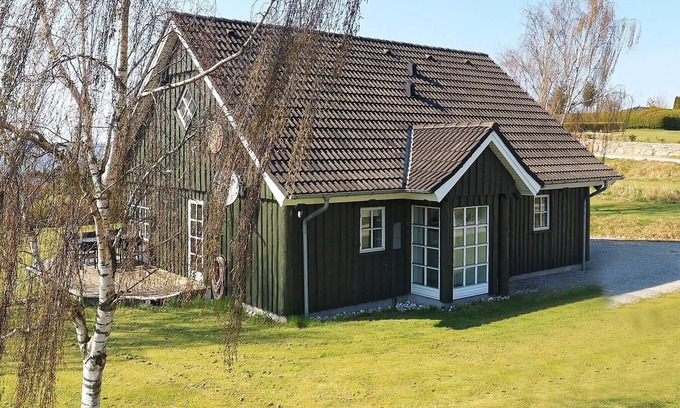 Hjarbæk House | 8 person holiday home in Løgstrup-By Traum