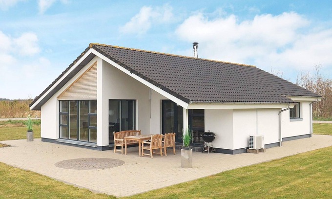 Tranum House | 8 person holiday home in Brovst