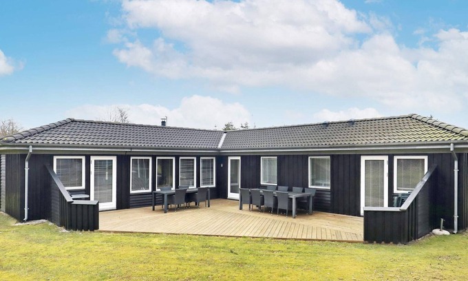 Hou House | 8 person holiday home in Hals-By Traum