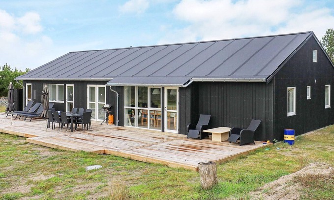 Bratten Strand House | 8 person holiday home in Jerup