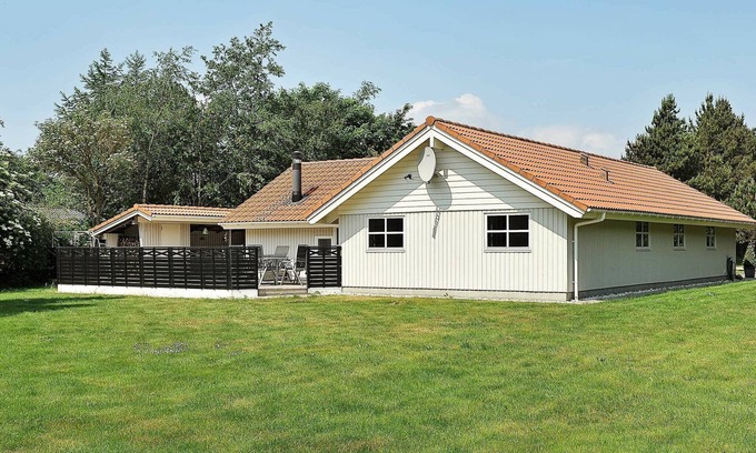 Jegum House | 8 person holiday home in Oksbøl-By Traum