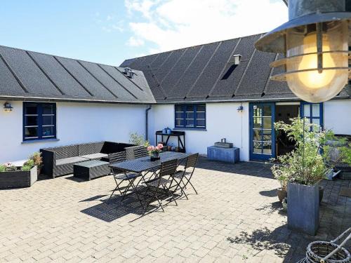 Pandrup House | 8 person holiday home in Pandrup-By Traum