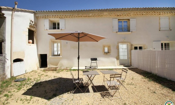 Pierrelatte House | 80 m² Gîte ∙ 2 bedrooms ∙ 4 guests