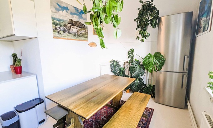 Ahrensburg Apartment | 80m² accommodation with 3 bedrooms for 1-3 people.
