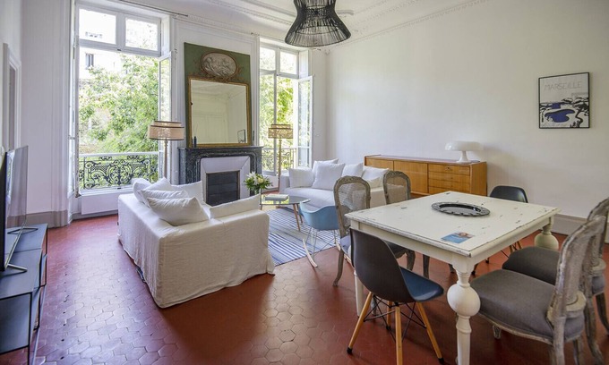 Palais de justice Apartment | 80m² with garden view near the Old Port