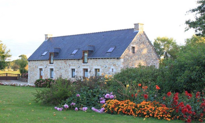 Henansal House | 82 m² Gîte ∙ 2 bedrooms ∙ 4 guests