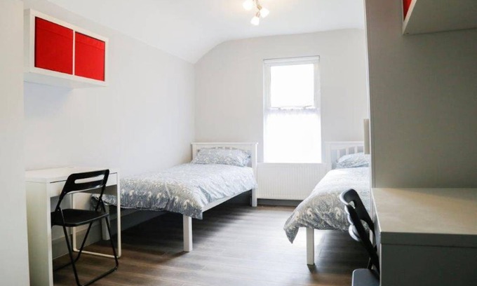 Broadstone Other | 85 m² Shared room ∙ 1 bedroom ∙ 2 guests