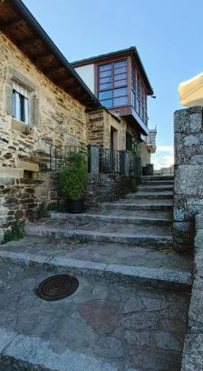 Puebla de Sanabria Apartment | 85 Teclas