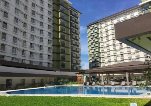 Mandaue Apartment | 8C Studio Unit with Free Wifi Pool and Gym