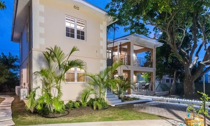 Dover Apartment | 8min walk to DoverBeach, Steps to St. Lawrence Gap