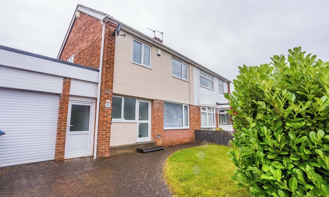 Durham House | 9 Monks Crescent