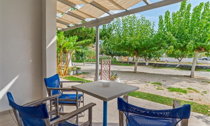 Kipri House | 9 Perasma Kypri Beach