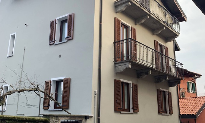 Pallanza House | 90sqm of comfort just a few steps from the lake in the historic center of Suna