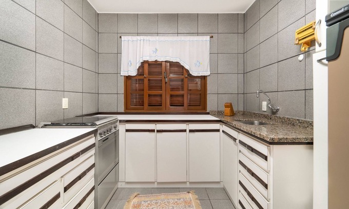 Bombas House | 914 - Casa 3 dormitórios para 8 pessoas